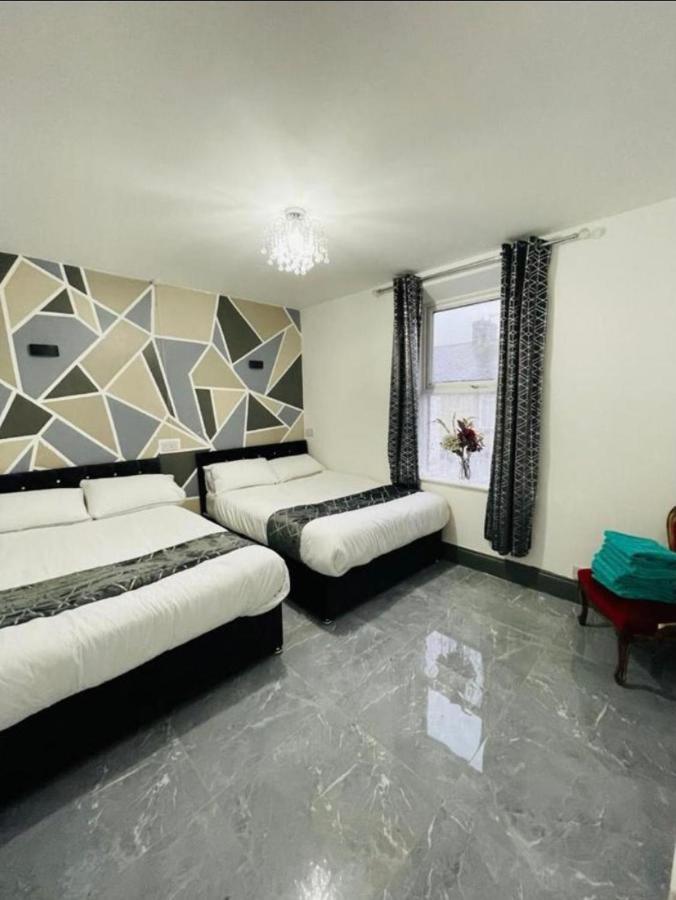 Entire 5 Star Luxury Whalley House Wifi Tv Luxury Бёрнли Экстерьер фото