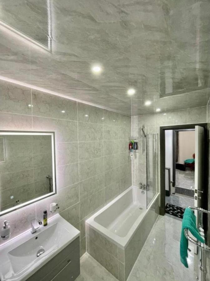 Entire 5 Star Luxury Whalley House Wifi Tv Luxury Бёрнли Экстерьер фото